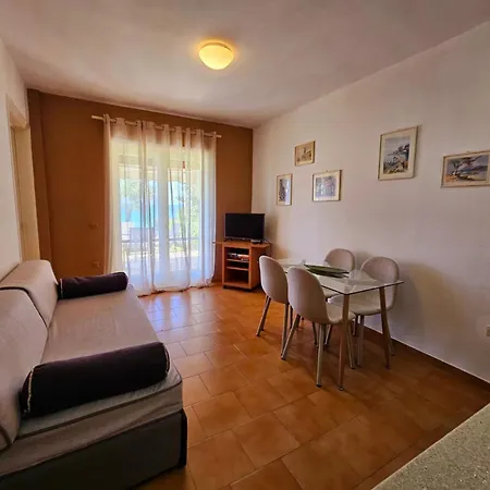 Apartment Corfu Glyfada 49 *